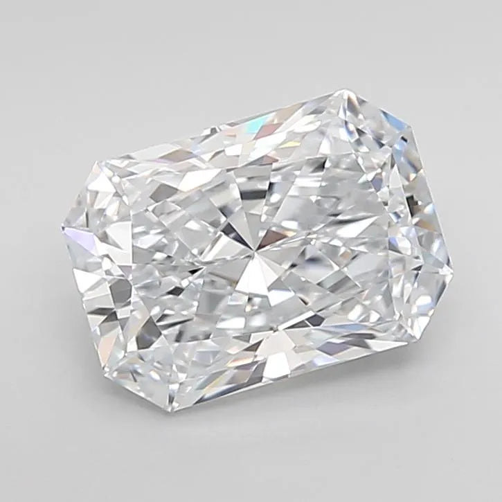 2.34ct Radiant Lab Grown Diamond (Colour E, Clarity VVS1, IGI Certified)