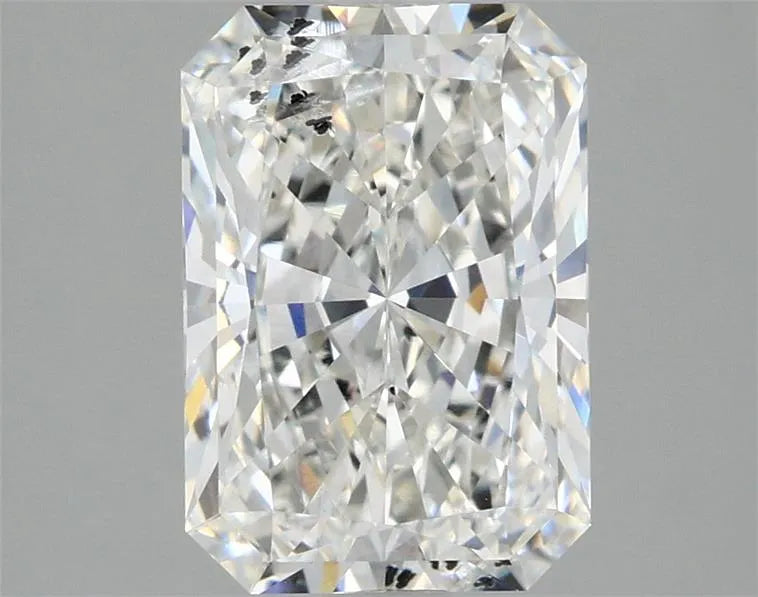 2.38ct Radiant Lab Grown Diamond (Colour F, Clarity SI2, IGI Certified)