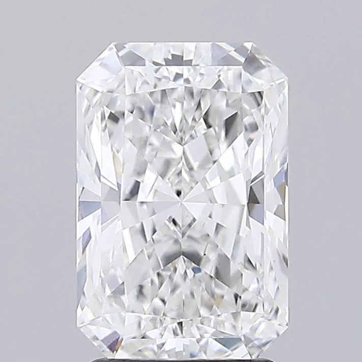 2.40ct Radiant Lab Grown Diamond (Colour E, Clarity VS1, IGI Certified)