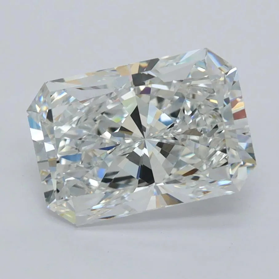 2.40ct Radiant Lab Grown Diamond (Colour E, Clarity VVS1, IGI Certified)