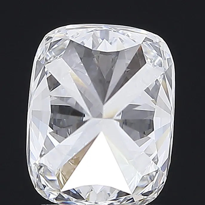 2.41ct Cushion modified Lab Grown Diamond (Colour E, Clarity VVS1, IGI Certified)