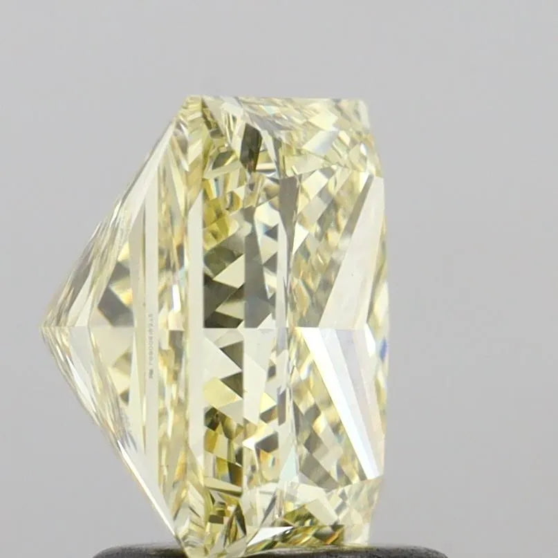 2.41ct Princess Lab Grown Diamond (Colour Fancy Light Yellow, Clarity VVS2, IGI Certified)
