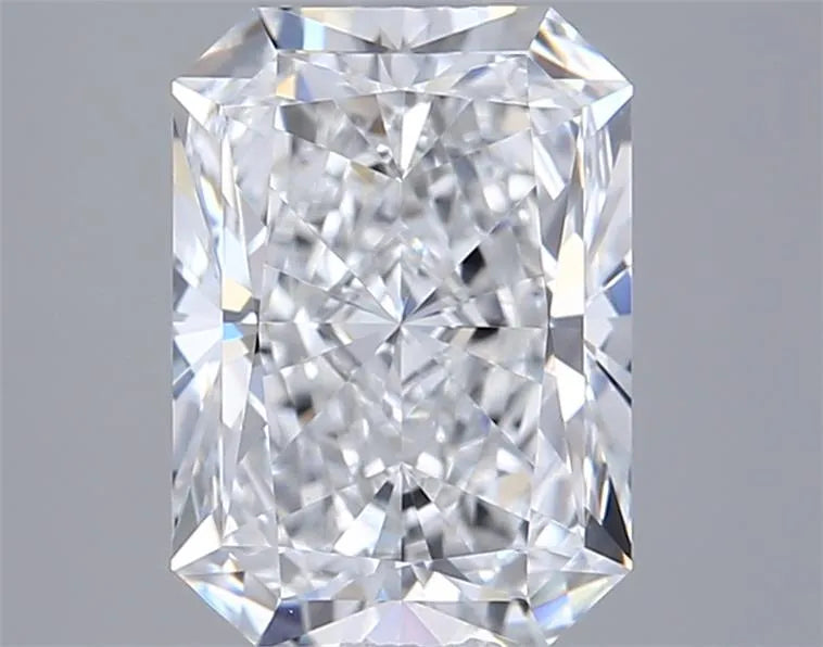 2.41ct Radiant Lab Grown Diamond (Colour D, Clarity VVS1, IGI Certified)