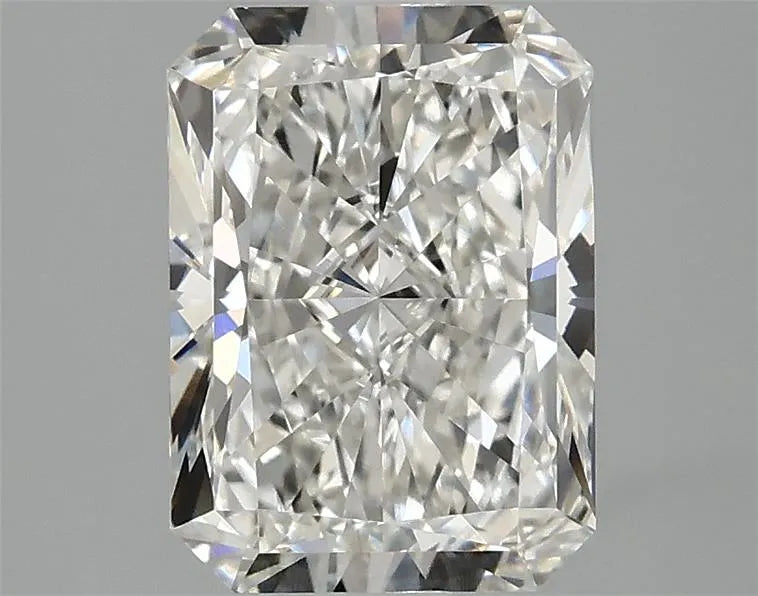 2.42ct Radiant Lab Grown Diamond (Colour F, Clarity VVS2, IGI Certified)