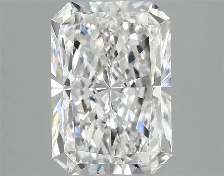 2.46ct Radiant Lab Grown Diamond (Colour E, Clarity VVS2, IGI Certified)