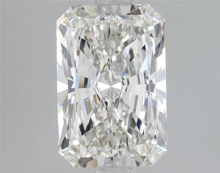 2.49ct Radiant Lab Grown Diamond (Colour H, Clarity VVS2, IGI Certified)