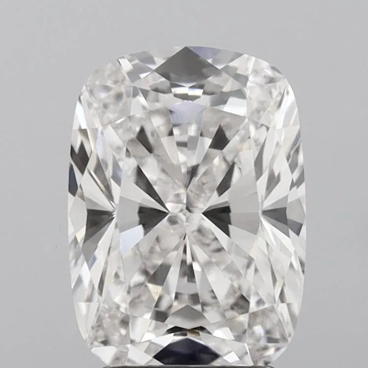 2.50ct Cushion modified Lab Grown Diamond (Colour G, Clarity VVS2, IGI Certified)