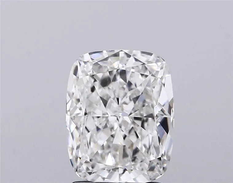 2.50ct Cushion modified Lab Grown Diamond (Colour G, Clarity VVS2, IGI Certified)