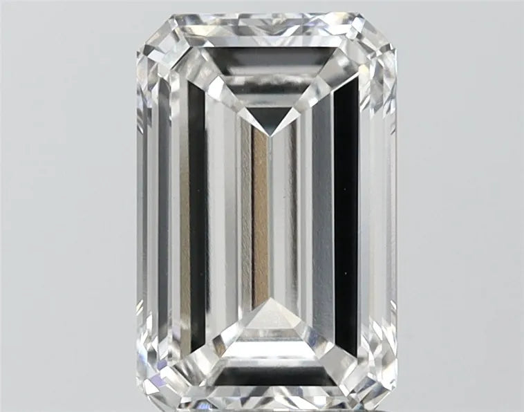 2.50ct Emerald Lab Grown Diamond (Colour G, Clarity VS1, IGI Certified)