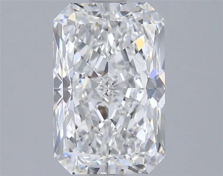 2.50ct Radiant Lab Grown Diamond (Colour D, Clarity VVS1, IGI Certified)