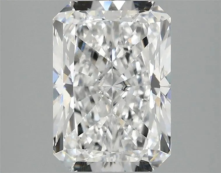 2.50ct Radiant Lab Grown Diamond (Colour D, Clarity VVS2, IGI Certified)