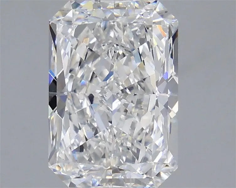 2.50ct Radiant Lab Grown Diamond (Colour E, Clarity VS2, IGI Certified)