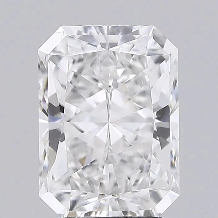 2.50ct Radiant Lab Grown Diamond (Colour E, Clarity VVS1, IGI Certified)