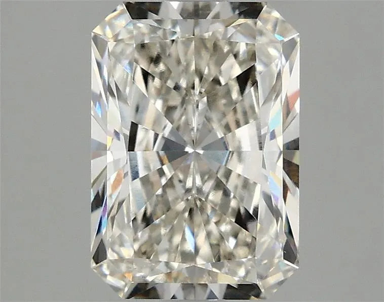 2.50ct Radiant Lab Grown Diamond (Colour H, Clarity VS1, IGI Certified)