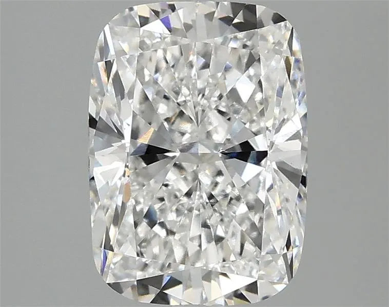 2.51ct Cushion modified Lab Grown Diamond (Colour E, Clarity VVS2, IGI Certified)
