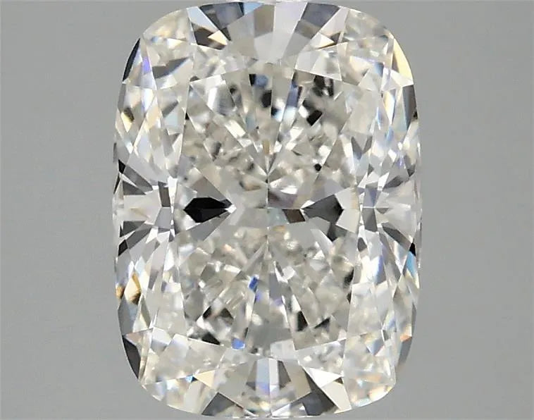 2.51ct Cushion modified Lab Grown Diamond (Colour G, Clarity VVS2, IGI Certified)