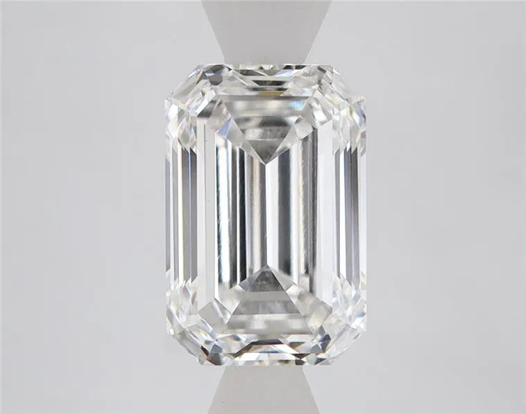 2.51ct Emerald Lab Grown Diamond (Colour F, Clarity VVS2, IGI Certified)