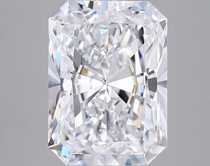 2.51ct Radiant Lab Grown Diamond (Colour D, Clarity VVS2, IGI Certified)