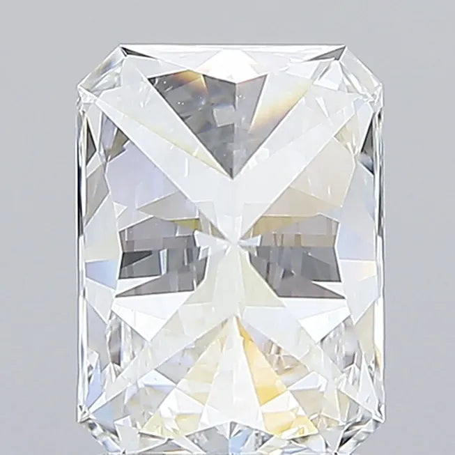 2.51ct Radiant Lab Grown Diamond (Colour D, Clarity VVS2, IGI Certified)