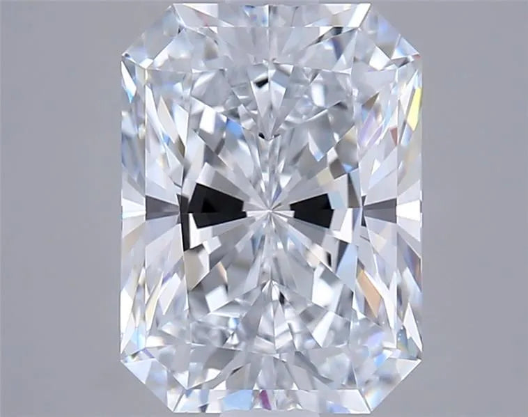2.51ct Radiant Lab Grown Diamond (Colour E, Clarity VVS1, IGI Certified)