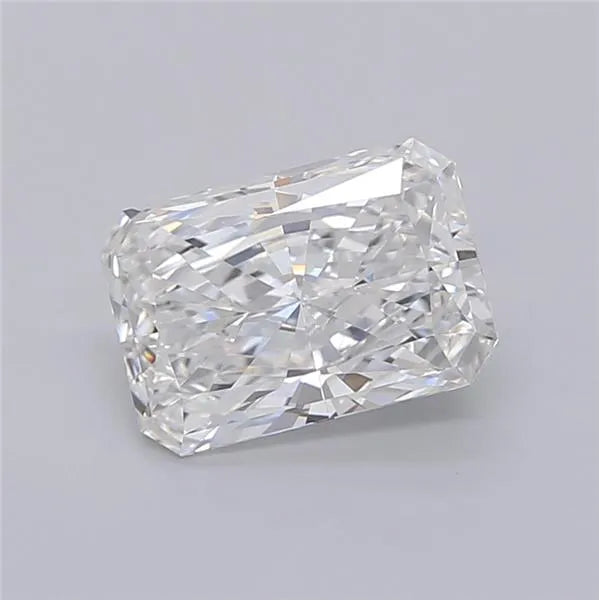 2.51ct Radiant Lab Grown Diamond (Colour E, Clarity VVS2, IGI Certified)