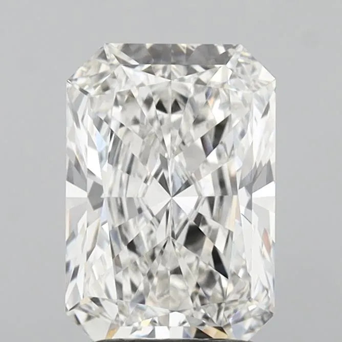 2.51ct Radiant Lab Grown Diamond (Colour F, Clarity VVS2, IGI Certified)