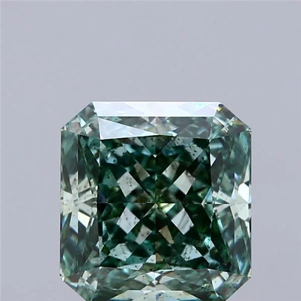 2.51ct Radiant Lab Grown Diamond (Colour Fancy Vivid Green, Clarity SI2, IGI Certified)