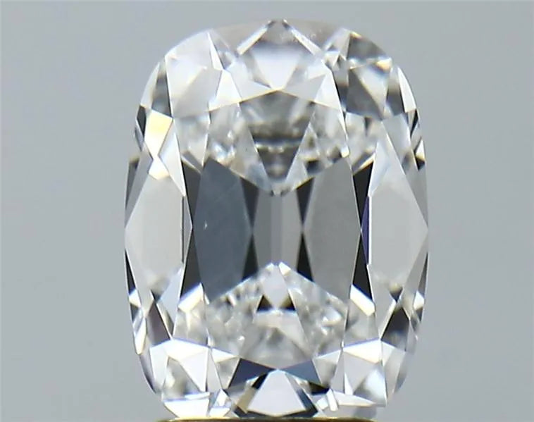 2.52ct Cushion modified Lab Grown Diamond (Colour E, Clarity VVS2, IGI Certified)