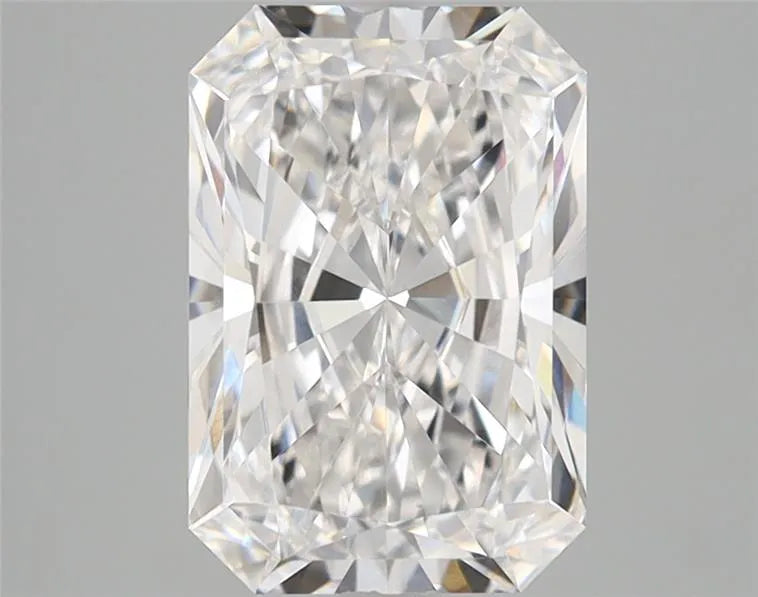 2.52ct Radiant Lab Grown Diamond (Colour E, Clarity VVS1, IGI Certified)