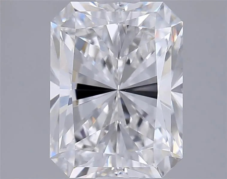 2.52ct Radiant Lab Grown Diamond (Colour E, Clarity VVS2, IGI Certified)