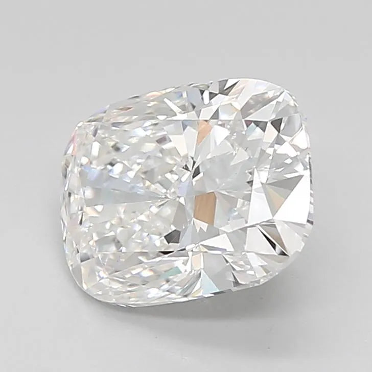 2.53ct Cushion modified Lab Grown Diamond (Colour E, Clarity VVS2, IGI Certified)