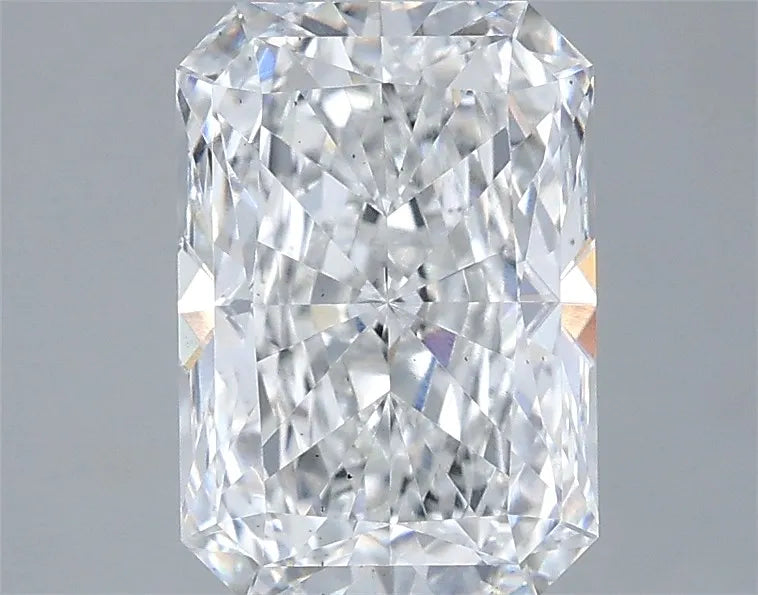 2.53ct Radiant Lab Grown Diamond (Colour E, Clarity VS2, IGI Certified)