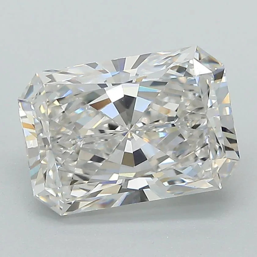 2.53ct Radiant Lab Grown Diamond (Colour F, Clarity VS1, IGI Certified)