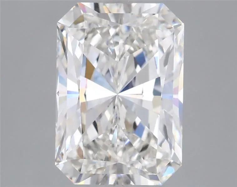 2.53ct Radiant Lab Grown Diamond (Colour F, Clarity VVS2, IGI Certified)