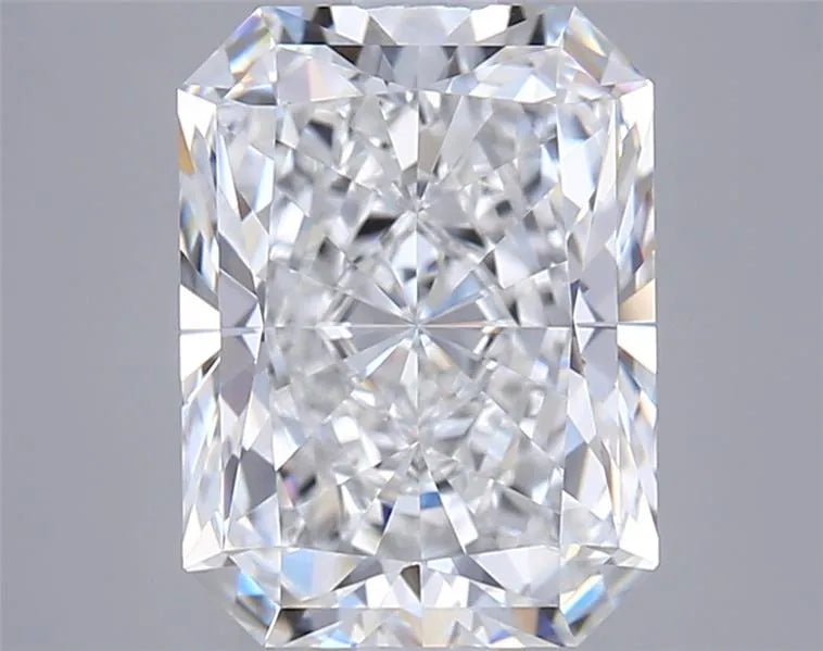 2.54ct Radiant Lab Grown Diamond (Colour E, Clarity VVS1, IGI Certified)