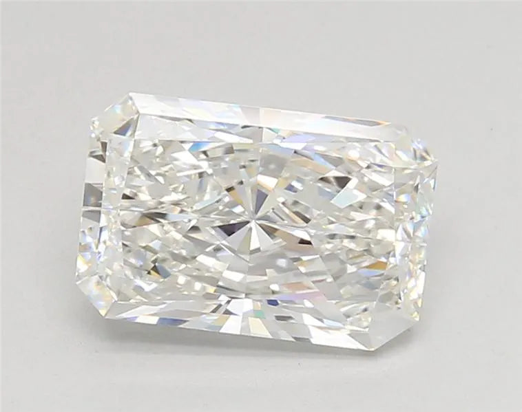 2.54ct Radiant Lab Grown Diamond (Colour E, Clarity VVS2, IGI Certified)