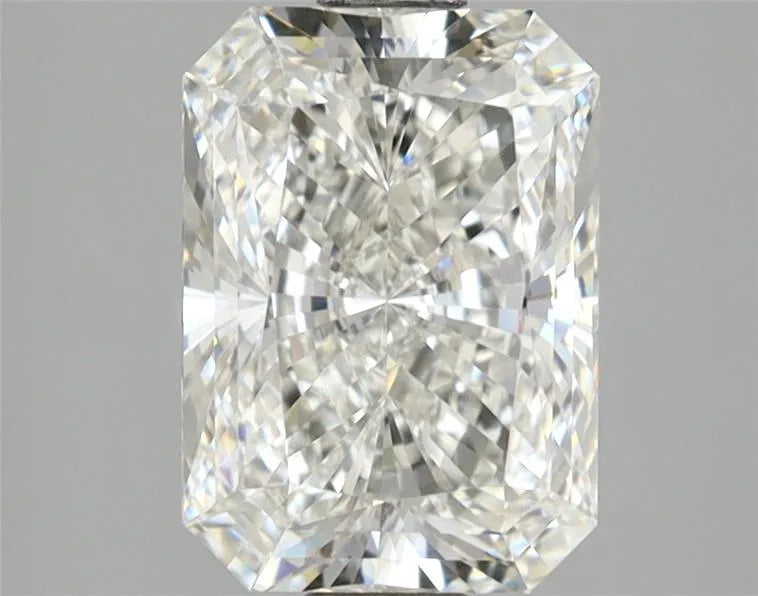 2.54ct Radiant Lab Grown Diamond (Colour G, Clarity VVS2, IGI Certified)