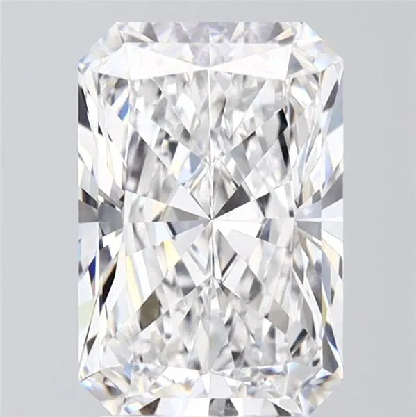 2.55ct Radiant Lab Grown Diamond (Colour D, Clarity VVS2, IGI Certified)