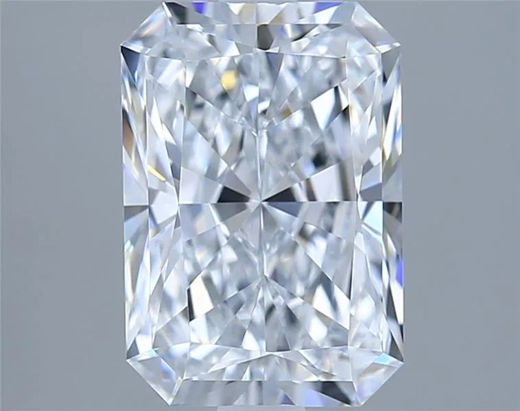 2.55ct Radiant Lab Grown Diamond (Colour E, Clarity VVS2, IGI Certified)