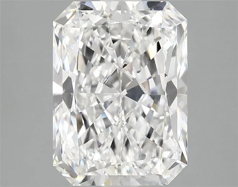 2.55ct Radiant Lab Grown Diamond (Colour E, Clarity VVS2, IGI Certified)