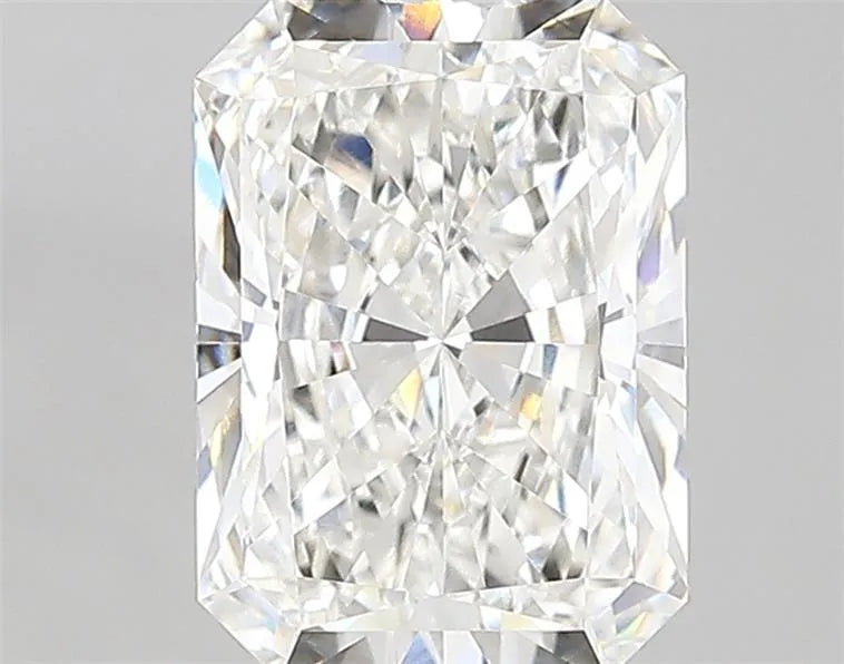 2.55ct Radiant Lab Grown Diamond (Colour F, Clarity VVS1, IGI Certified)