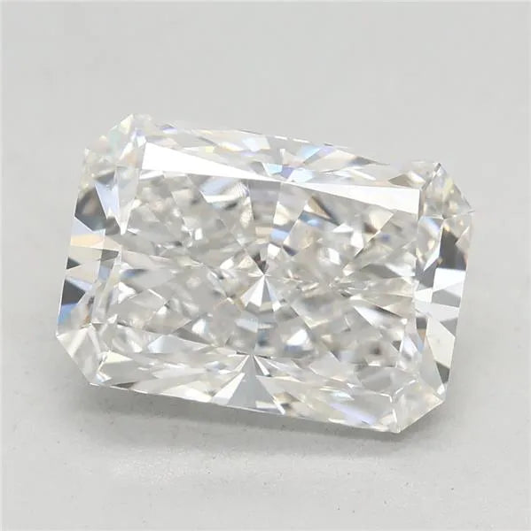 2.55ct Radiant Lab Grown Diamond (Colour F, Clarity VVS2, IGI Certified)