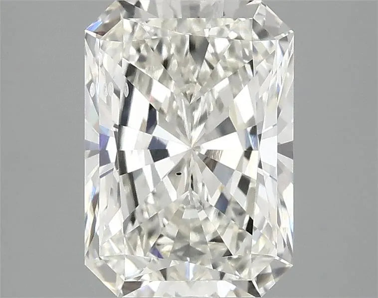 2.55ct Radiant Lab Grown Diamond (Colour H, Clarity SI1, IGI Certified)