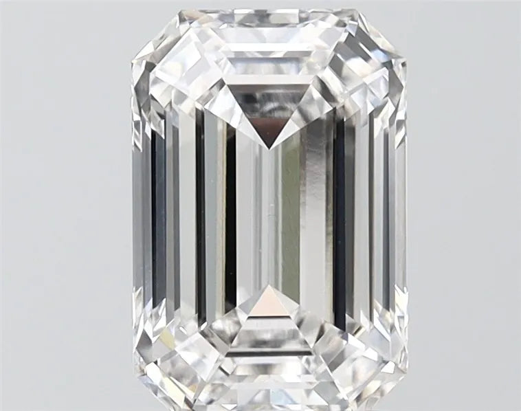 2.56ct Emerald Lab Grown Diamond (Colour F, Clarity VVS1, IGI Certified)