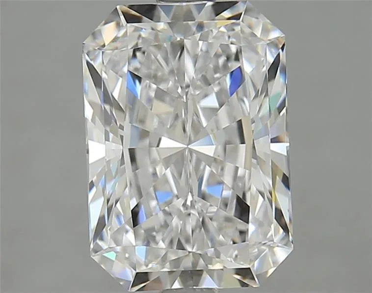 2.56ct Radiant Lab Grown Diamond (Colour D, Clarity VVS1, Cut EX, IGI Certified)