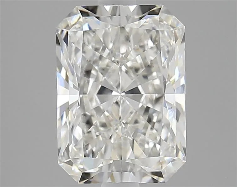 2.56ct Radiant Lab Grown Diamond (Colour G, Clarity VVS2, IGI Certified)