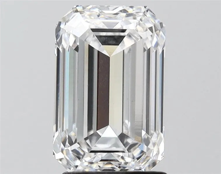 2.57ct Emerald Lab Grown Diamond (Colour D, Clarity VVS2, IGI Certified)