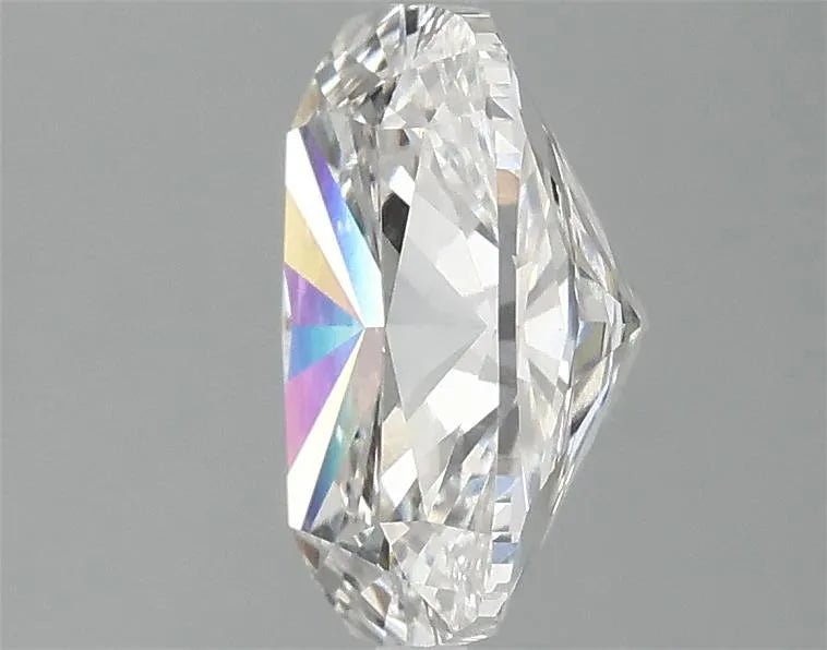 2.58ct Cushion modified Lab Grown Diamond (Colour G, Clarity VS2, IGI Certified)