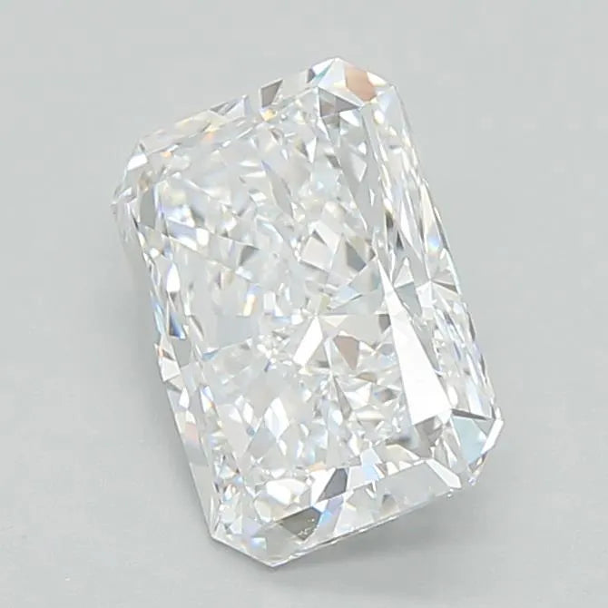 2.58ct Radiant Lab Grown Diamond (Colour D, Clarity VVS1, IGI Certified)