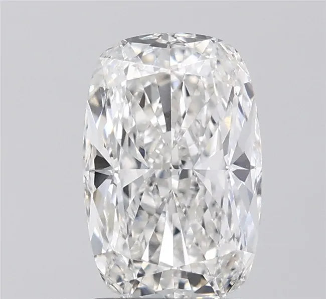 2.59ct Cushion modified Lab Grown Diamond (Colour E, Clarity VVS1, IGI Certified)